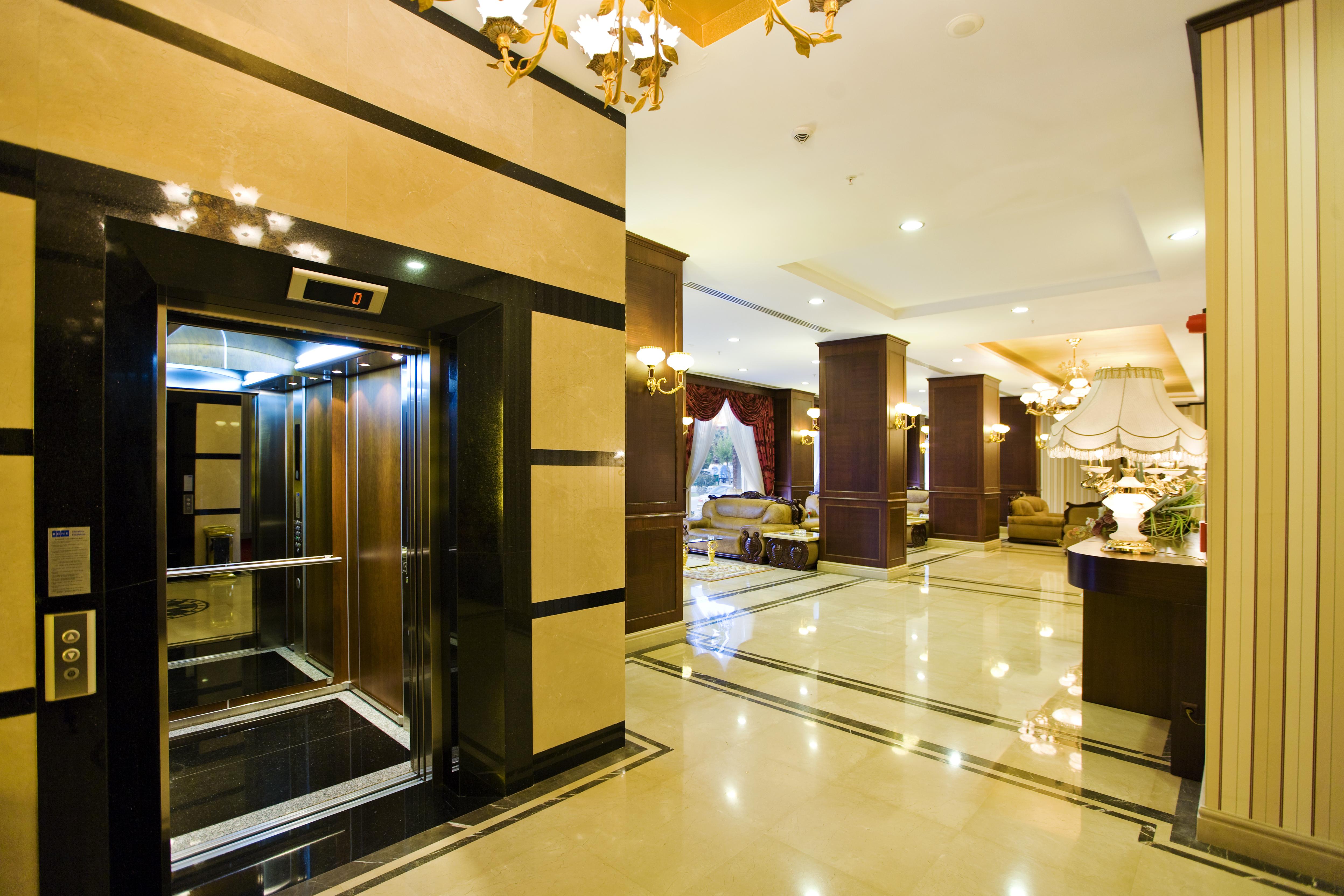 Latanya Palm & Spa Airport Antalya Buitenkant foto