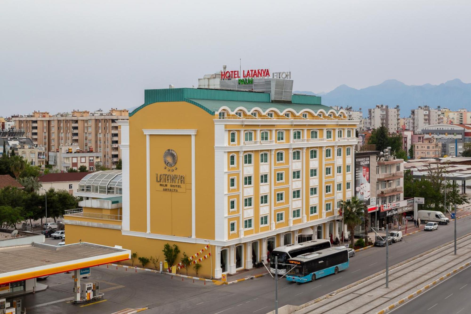 Latanya Palm & Spa Airport Antalya Buitenkant foto